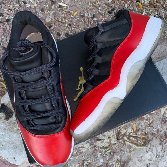 Size 10.5 - Picture 4 of 4